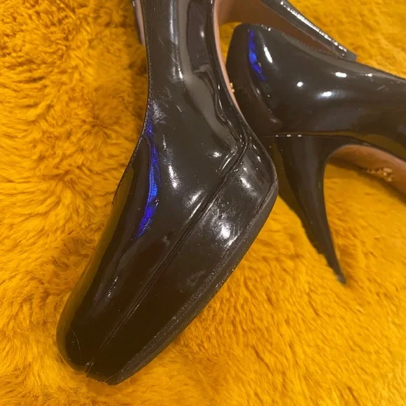 Prada semi round toe heels size 36 used condition - Picture 4 of 16